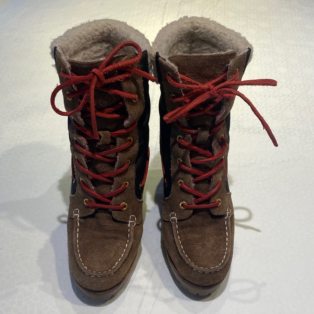 Sperry Brown Suede Boots with Red Laces - Picture 2 of 9